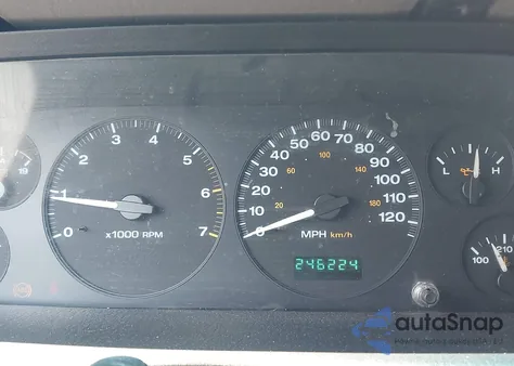 2004 Jeep Grand Cherokee Laredo z USA, uszkodzony, nr VIN 1J4GW48S54C405103